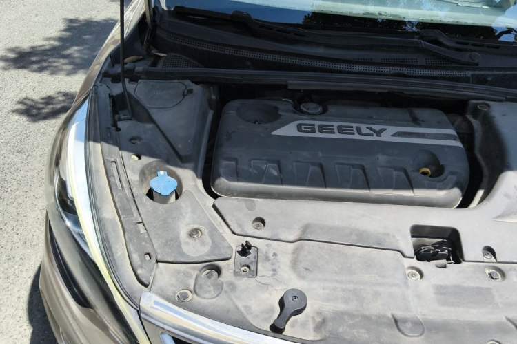 Used Geely Auto Emgrand GS 2016 Sport Edition 1.3T Automatic ZhenShang Model Engine Bay Right
