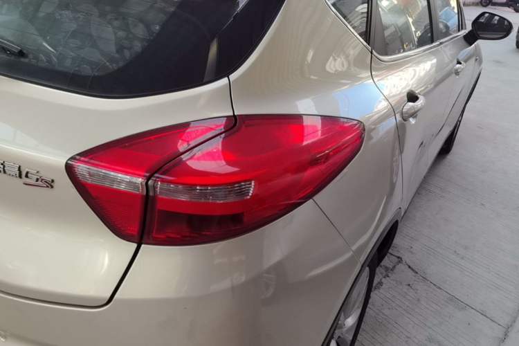 Used Geely Auto Emgrand GS 2016 Elegant Edition 1.3T Manual LingShang Model Exterior 1