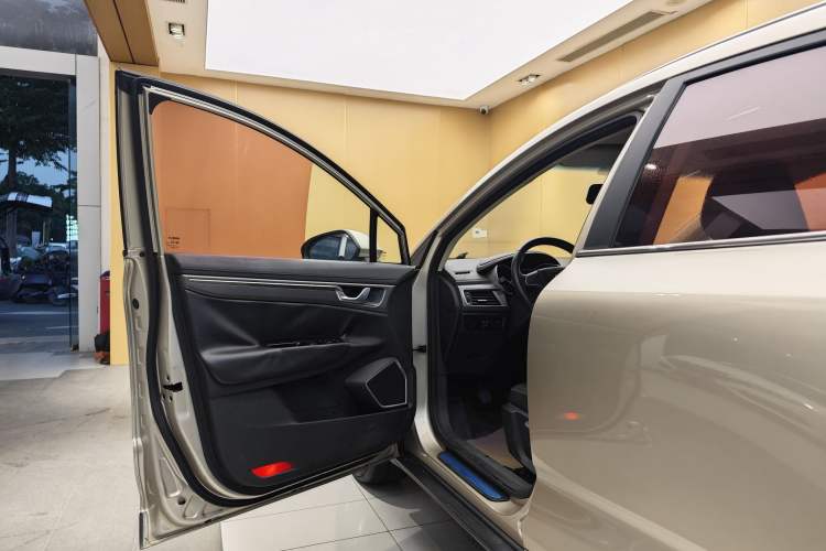 Used Geely Auto Emgrand GS 2016 Elegant Edition 1.8L Manual LingShang Model Exterior 5