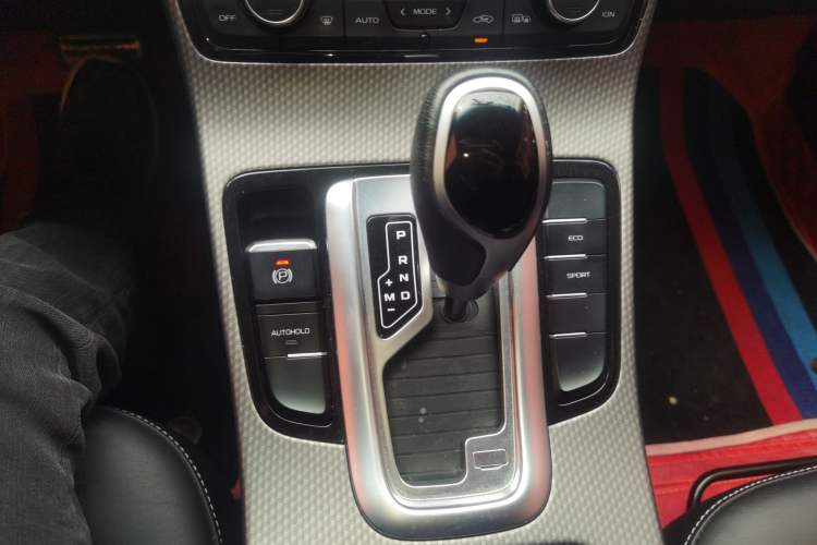 Used Geely Auto Emgrand GS 2016 Sport Edition 1.8L Automatic LingShang Model Gear Lever