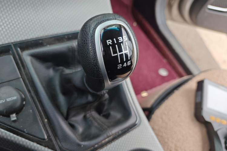 Used Geely Auto Emgrand GS 2016 Sport Edition 1.3T Manual LingShang Model Gear Lever