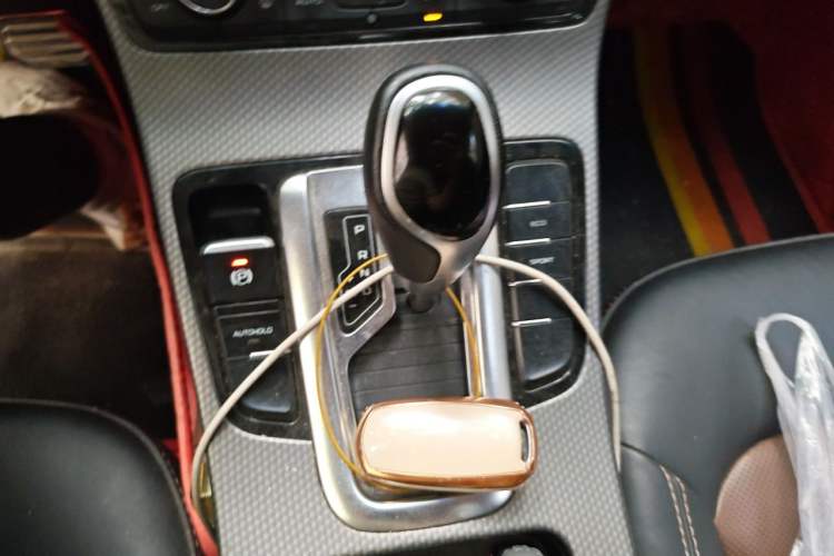 Used Geely Auto Emgrand GS 2016 Sport Edition 1.3T Automatic ZhenShang Model Gear Lever