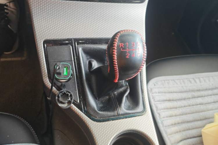 Used Geely Auto Emgrand GS 2016 Sports Edition 1.8L Manual LingShang Model Gear Lever