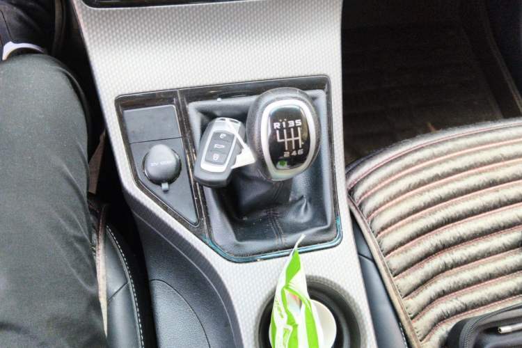 Used Geely Auto Emgrand GS 2016 Sport Edition 1.3T Manual LingShang Model Gear Lever