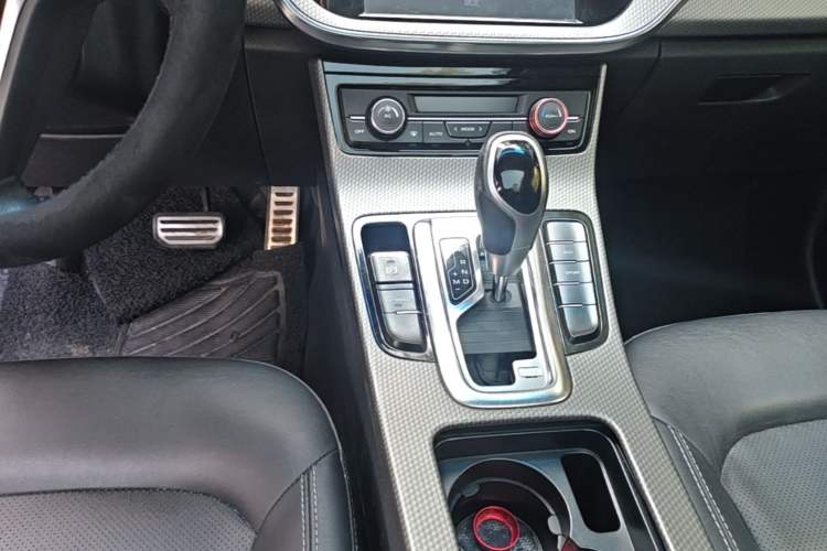 Used Geely Auto Emgrand GS 2016 Sport Edition 1.3T Automatic LingShang Model Gear Lever