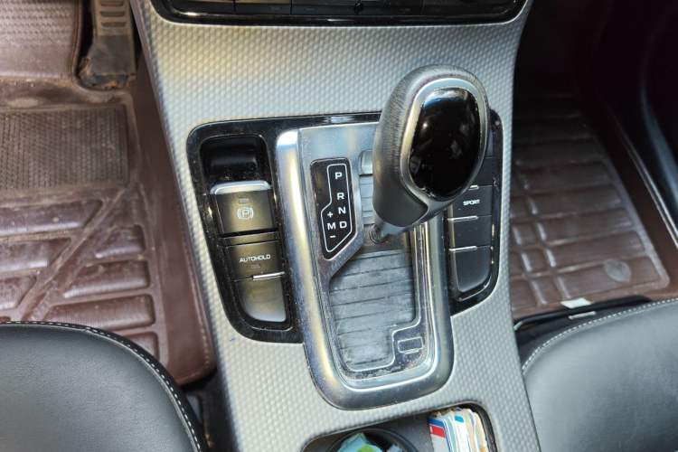 Used Geely Auto Emgrand GS 2016 Sport Edition 1.8L Automatic LingShang Model Gear Lever