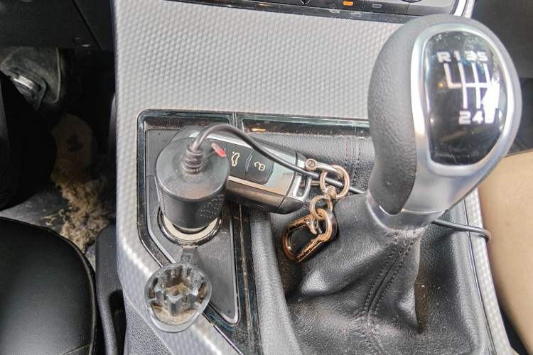 Used Geely Auto Emgrand GS 2016 Elegant Edition 1.8L Manual LingShang Model Gear Lever