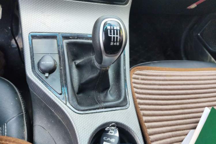 Used Geely Auto Emgrand GS 2016 Sports Edition 1.8L Manual LingShang Model Gear Lever