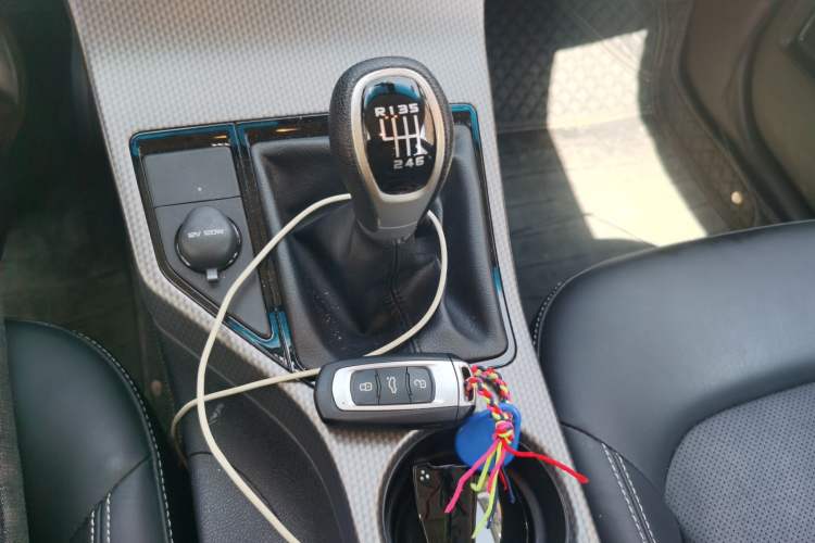 Used Geely Auto Emgrand GS 2016 Elegant Edition 1.8L Manual Fashion Model Gear Lever