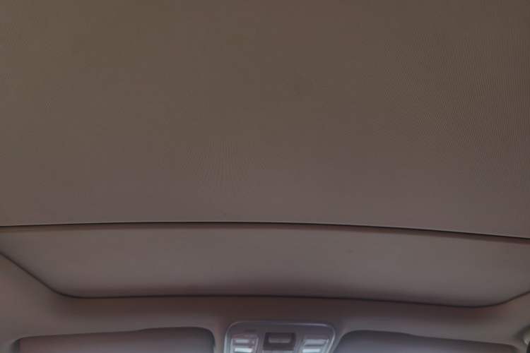 Used Geely Auto Emgrand GS 2016 Sport Edition 1.8L Automatic LingShang Model Headliner