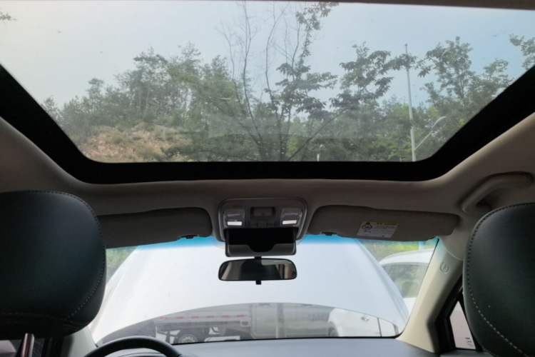 Used Geely Auto Emgrand GS 2016 Sport Edition 1.3T Automatic ZhenShang Model Headliner