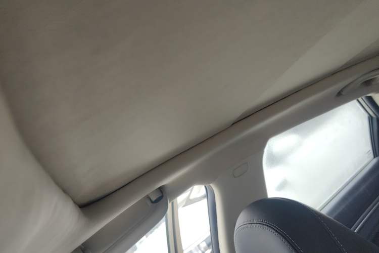 Used Geely Auto Emgrand GS 2016 Elegant Edition 1.8L Manual LingShang Model Headliner