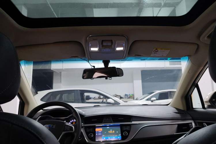 Used Geely Auto Emgrand GS 2016 Elegant Edition 1.3T Automatic LingShang Model Headliner