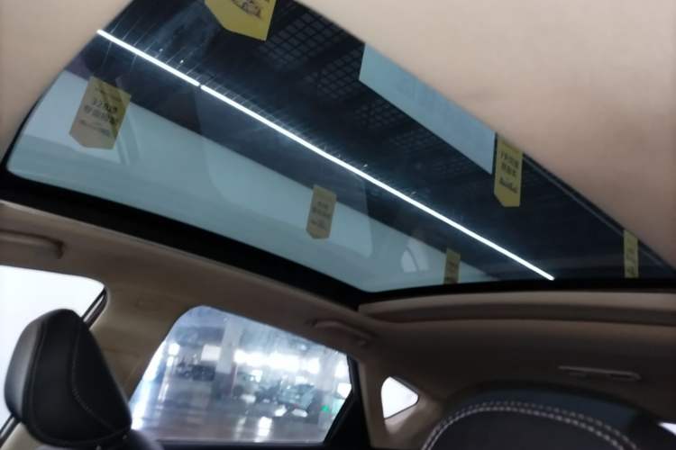 Used Geely Auto Emgrand GS 2016 Sport Edition 1.3T Automatic LingShang Model Headliner