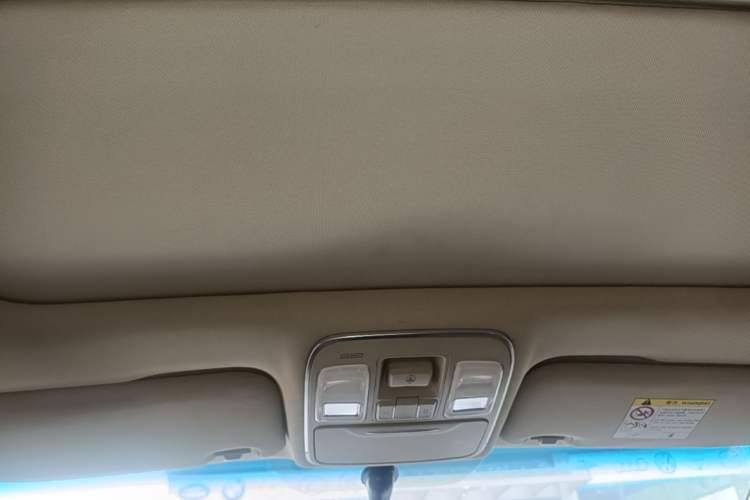 Used Geely Auto Emgrand GS 2016 Elegant Edition 1.8L Manual LingShang Model Headliner