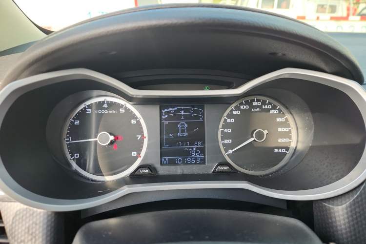 Used Geely Auto Emgrand GS 2016 Elegant Edition 1.3T Manual LingShang Model Instrument Cluster