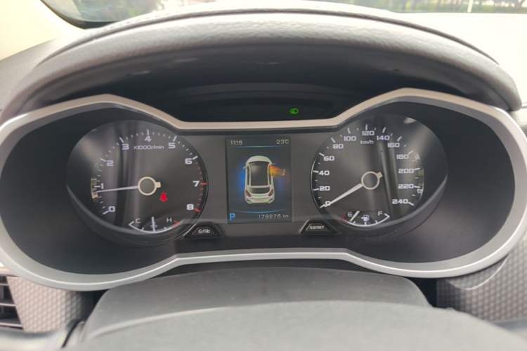 Used Geely Auto Emgrand GS 2016 Elegant Edition 1.8L Automatic LingShang Model Instrument Cluster