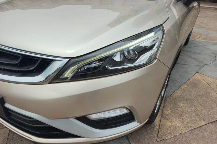 Used Geely Auto Emgrand GS 2016 Elegant Edition 1.8L Automatic LingShang Model Left Front Headlight