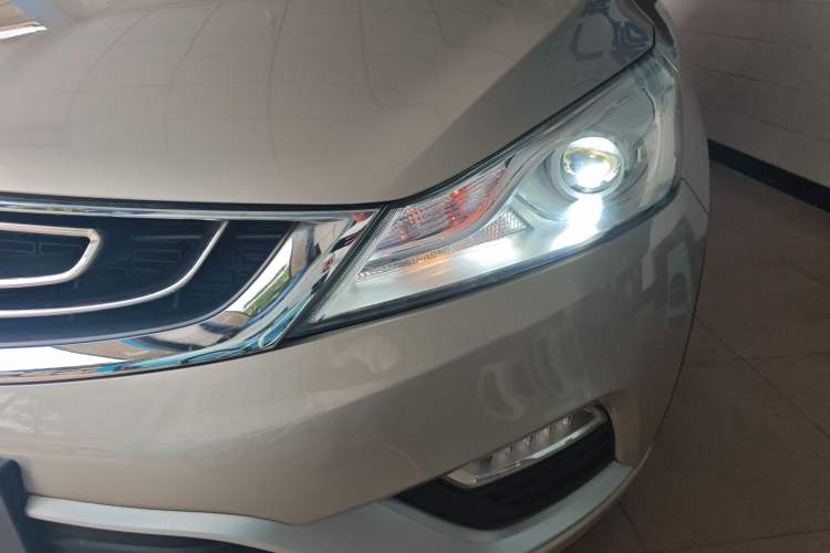 Used Geely Auto Emgrand GS 2016 Elegant Edition 1.8L Automatic LingShang Model Left Front Headlight