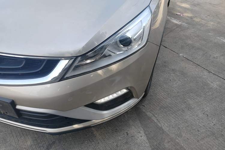 Used Geely Auto Emgrand GS 2016 Elegant Edition 1.8L Manual LingShang Model Left Front Headlight