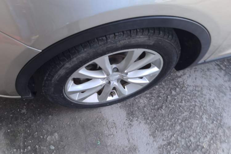 Used Geely Auto Emgrand GS 2016 Elegant Edition 1.3T Manual LingShang Model Left Front Wheel Hub