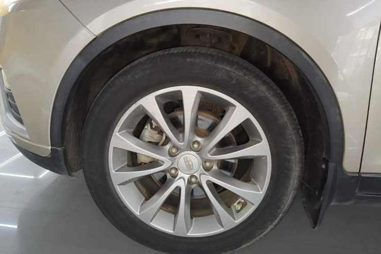 Used Geely Auto Emgrand GS 2016 Elegant Edition 1.3T Automatic LingShang Model Left Front Wheel Hub