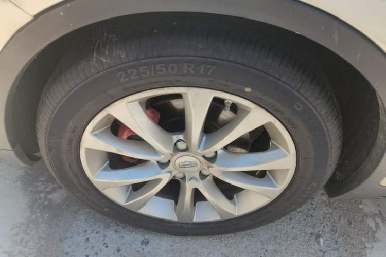 Used Geely Auto Emgrand GS 2016 Sport Edition 1.3T Automatic LingShang Model Left Front Wheel Hub
