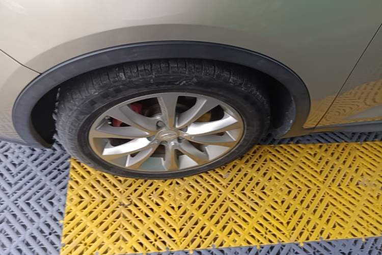Used Geely Auto Emgrand GS 2016 Sport Edition 1.3T Automatic LingShang Model Left Front Wheel Hub