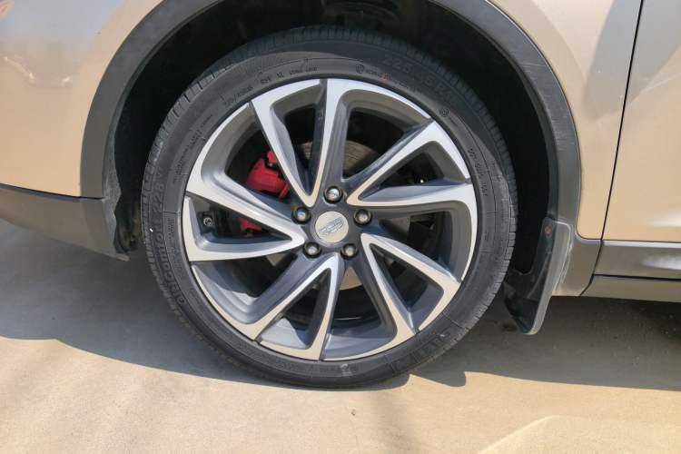 Used Geely Auto Emgrand GS 2016 Sport Edition 1.3T Automatic ZhenShang Model Left Front Wheel Hub
