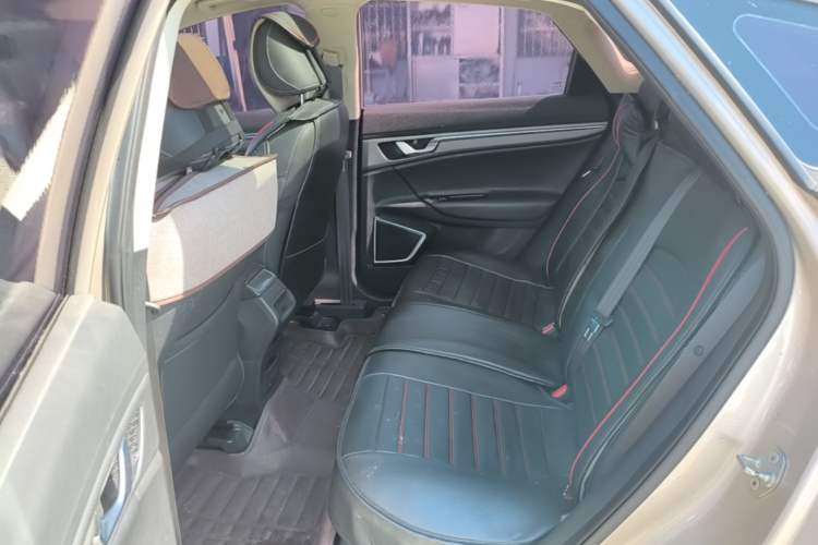 Used Geely Auto Emgrand GS 2016 Sports Edition 1.8L Manual LingShang Model Left Rear Seat