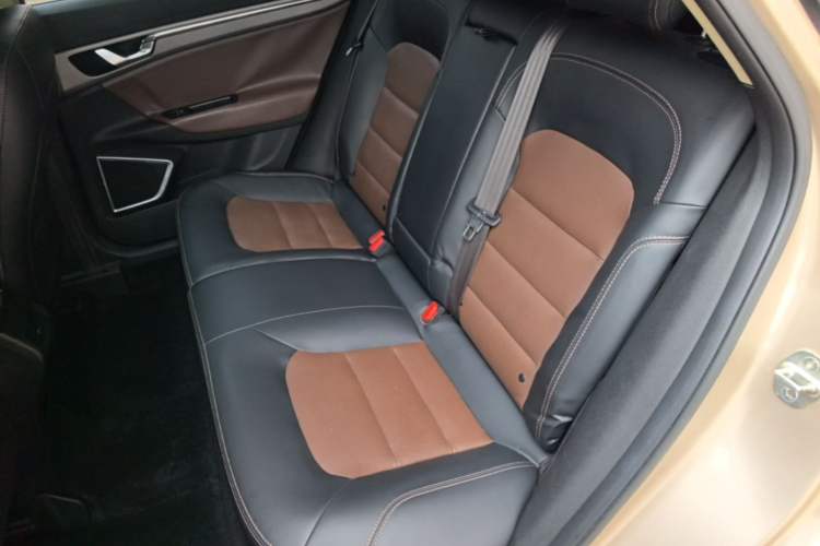 Used Geely Auto Emgrand GS 2016 Sport Edition 1.3T Automatic ZhenShang Model Left Rear Seat