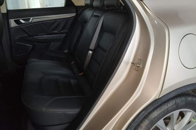 Used Geely Auto Emgrand GS 2016 Elegant Edition 1.3T Automatic LingShang Model Left Rear Seat
