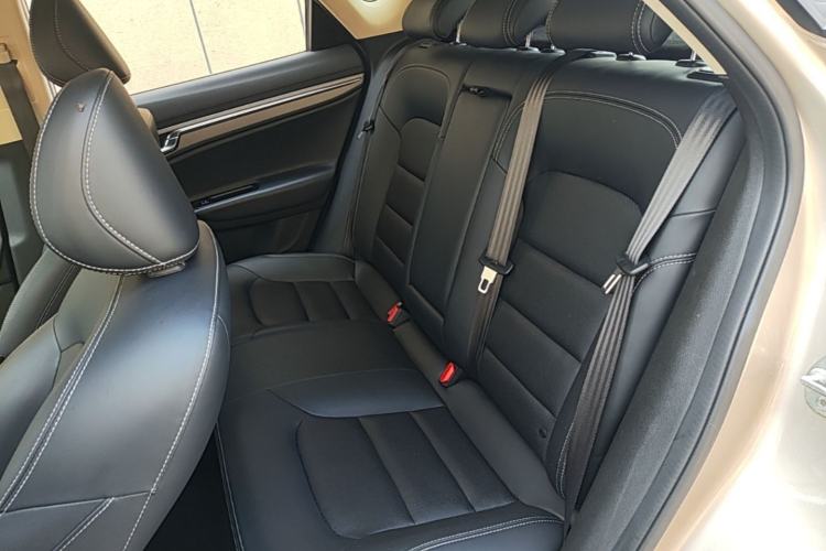 Used Geely Auto Emgrand GS 2016 Sport Edition 1.8L Automatic LingShang Model Left Rear Seat