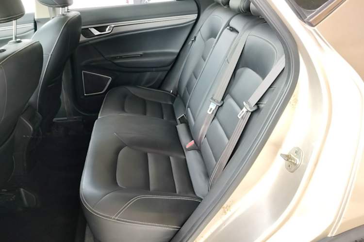 Used Geely Auto Emgrand GS 2016 Elegant Edition 1.3T Manual LingShang Model Left Rear Seat