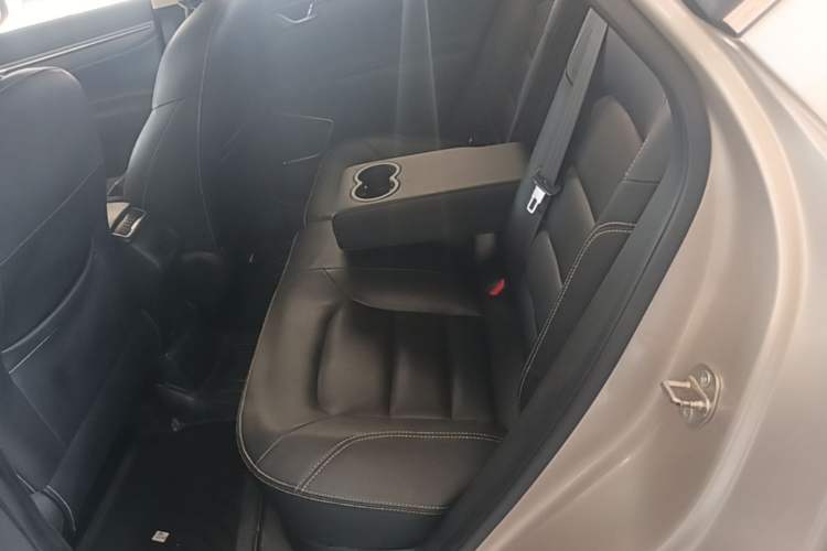 Used Geely Auto Emgrand GS 2016 Sports Edition 1.8L Manual LingShang Model Left Rear Seat
