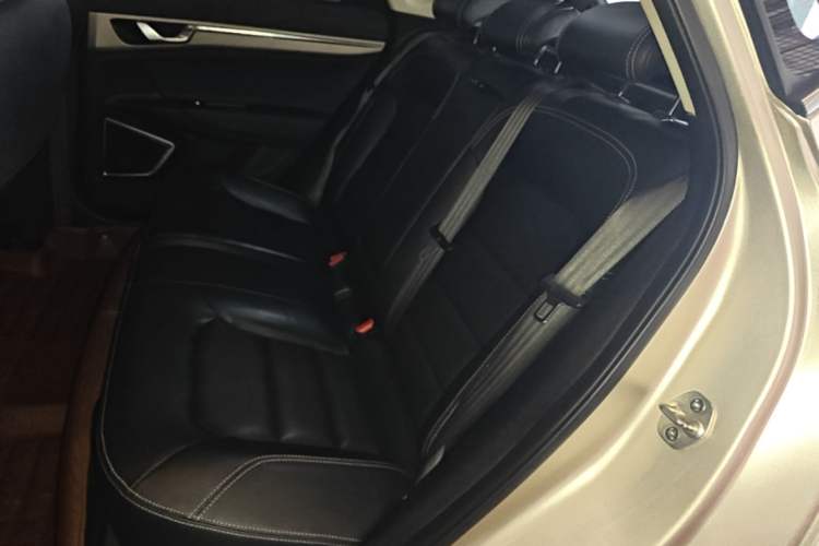 Used Geely Auto Emgrand GS 2016 Sports Edition 1.8L Manual LingShang Model Left Rear Seat