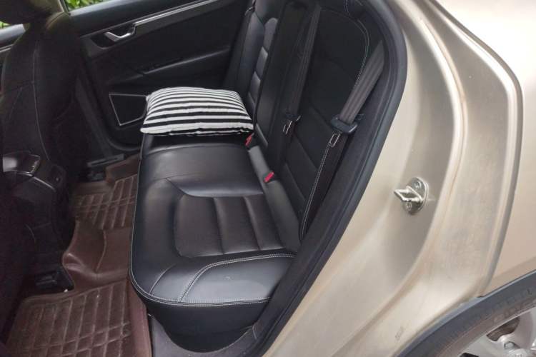 Used Geely Auto Emgrand GS 2016 Sport Edition 1.3T Automatic LingShang Model Left Rear Seat