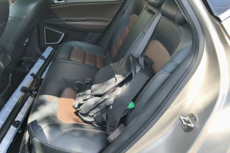 Used Geely Auto Emgrand GS 2016 Sport Edition 1.3T Automatic ZhenShang Model Left Rear Seat