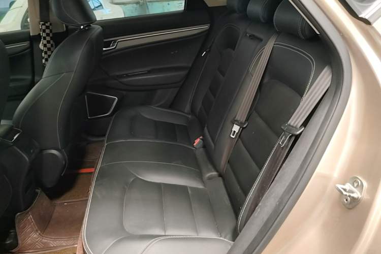 Used Geely Auto Emgrand GS 2016 Sport Edition 1.3T Automatic LingShang Model Left Rear Seat