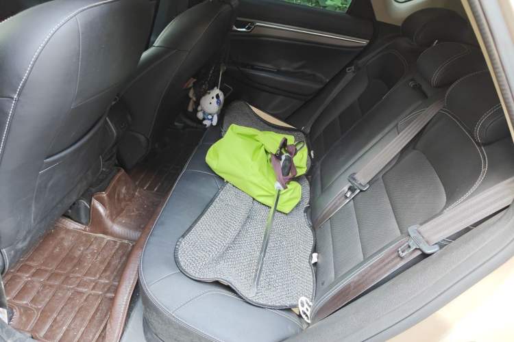 Used Geely Auto Emgrand GS 2016 Sport Edition 1.8L Automatic LingShang Model Left Rear Seat