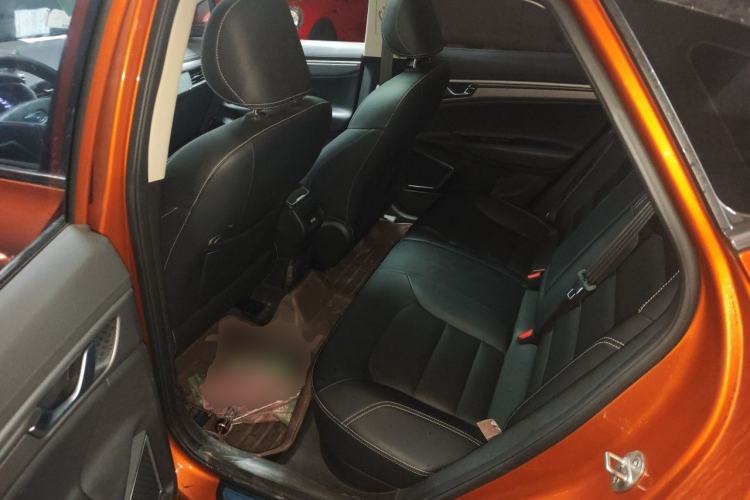 Used Geely Auto Emgrand GS 2016 Elegant Edition 1.8L Manual LingShang Model Left Rear Seat