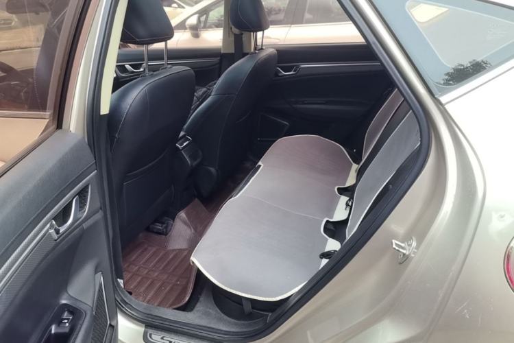 Used Geely Auto Emgrand GS 2016 Sport Edition 1.3T Automatic LingShang Model Left Rear Seat