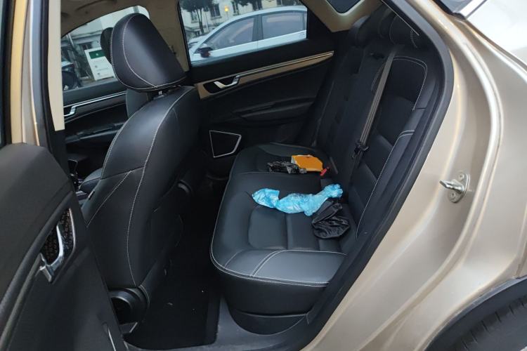 Used Geely Auto Emgrand GS 2016 Sport Edition 1.3T Automatic LingShang Model Left Rear Seat