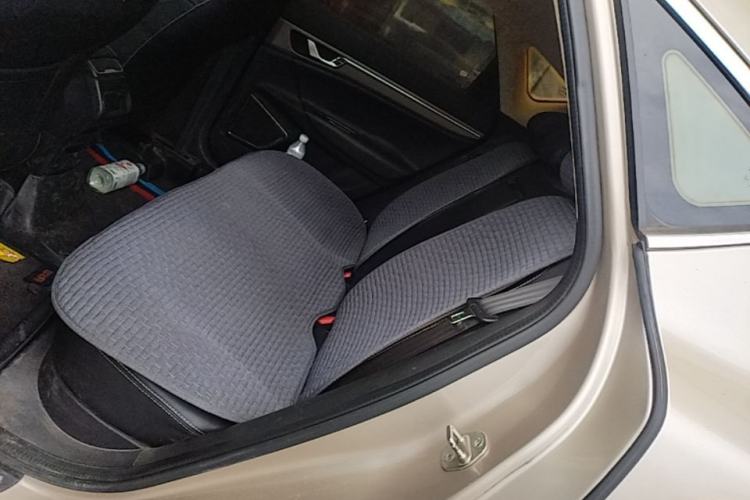 Used Geely Auto Emgrand GS 2016 Sports Edition 1.8L Manual LingShang Model Left Rear Seat
