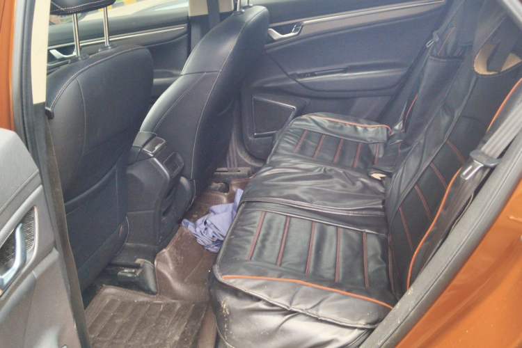 Used Geely Auto Emgrand GS 2016 Sports Edition 1.8L Manual LingShang Model Left Rear Seat
