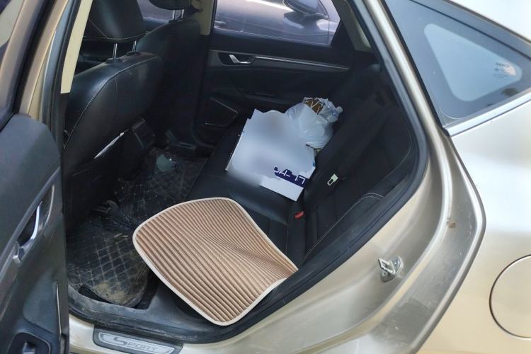 Used Geely Auto Emgrand GS 2016 Sports Edition 1.8L Manual LingShang Model Left Rear Seat