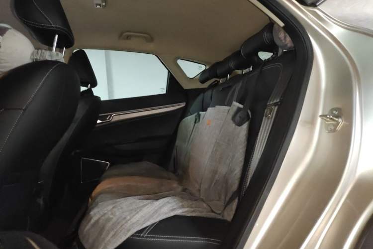 Used Geely Auto Emgrand GS 2016 Elegant Edition 1.3T Automatic LingShang Model Left Rear Seat