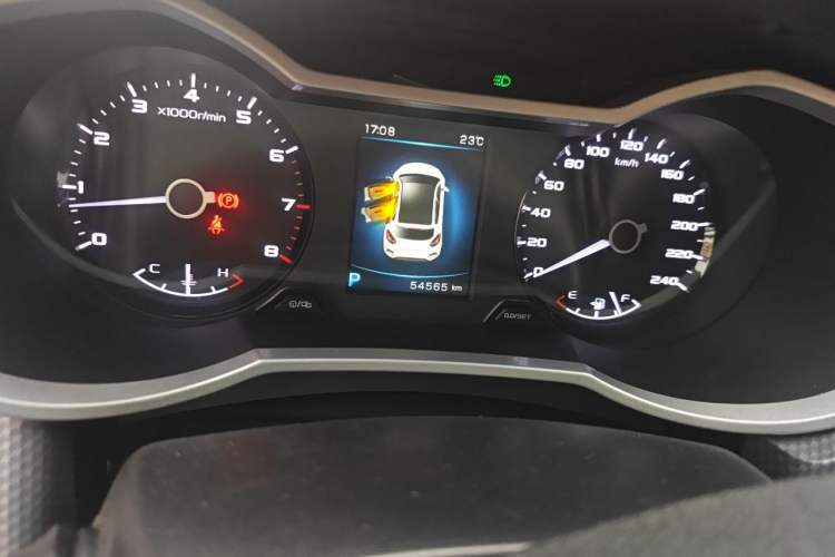 Used Geely Auto Emgrand GS 2016 Sport Edition 1.3T Automatic ZhenShang Model Odometer Close Up