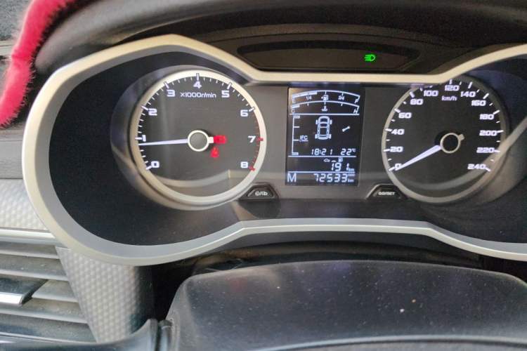 Used Geely Auto Emgrand GS 2016 Sport Edition 1.3T Manual LingShang Model Odometer Close Up