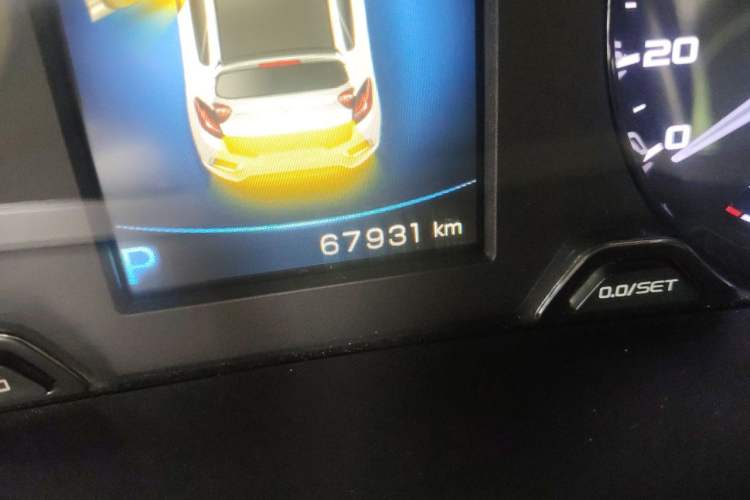 Used Geely Auto Emgrand GS 2016 Elegant Edition 1.3T Automatic ZhenShang Model Odometer Close Up